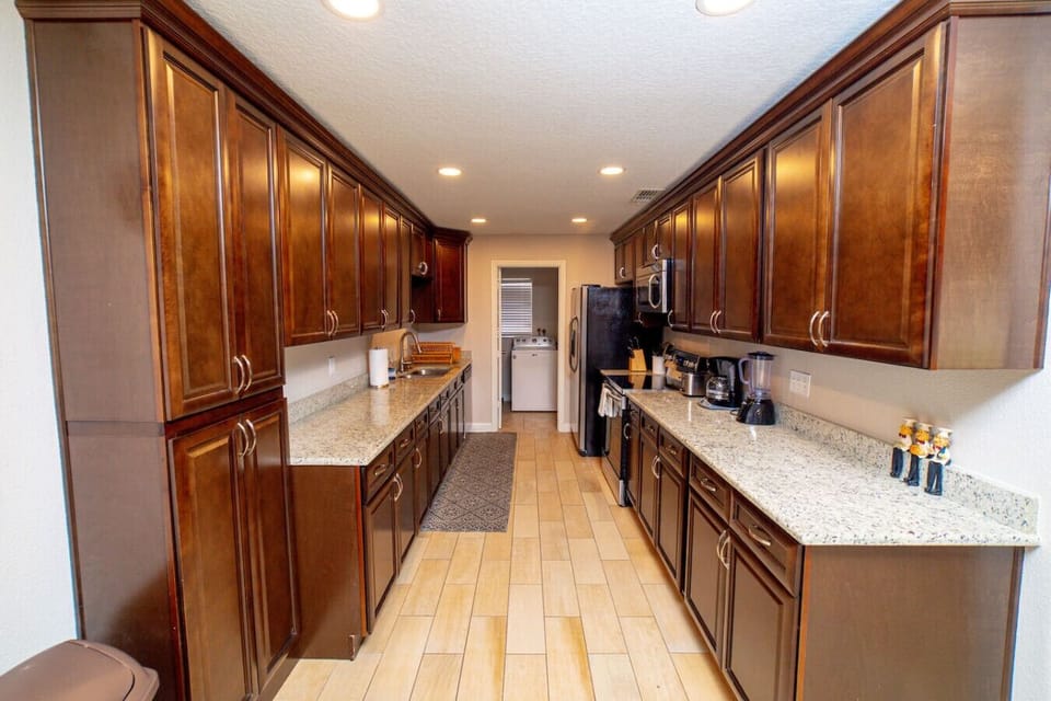 Full equipped kitchen to make delicious meals