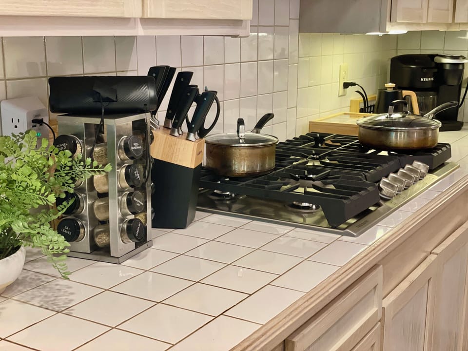Brand new gas stove to prepare delicious meals!