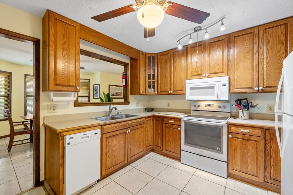 Fully stocked kitchen
