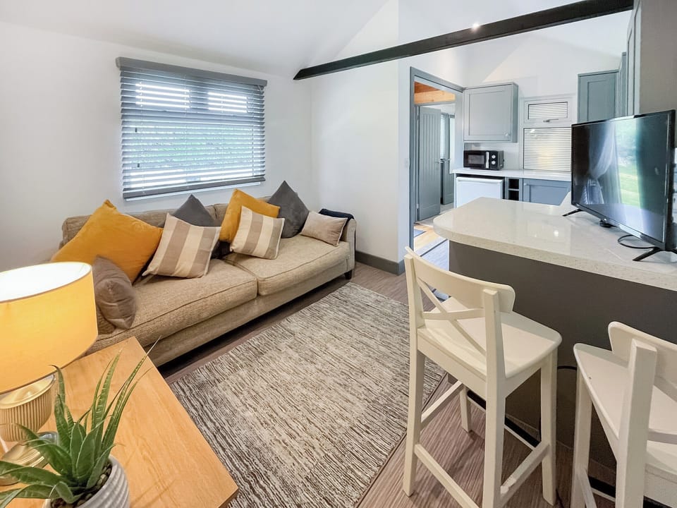 Open plan living space | Spring Lodge, Emsworth, Havant
