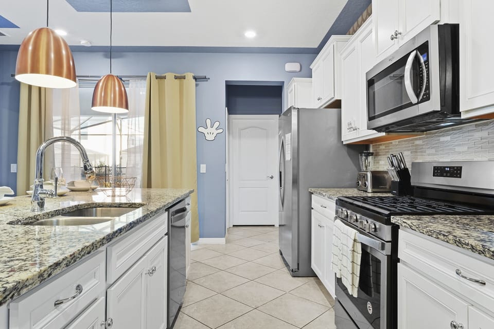 Indoors, Kitchen, Microwave, Oven, Sink