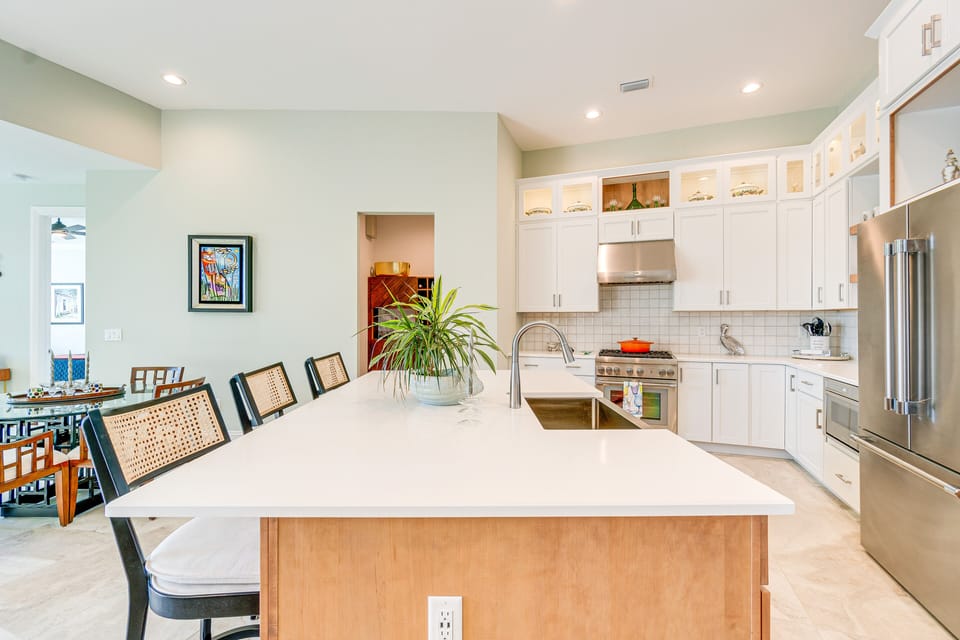 Kitchen | Espresso Machine | Cooking Essentials | Breakfast Bar