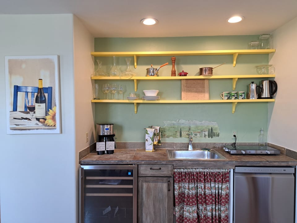 Kitchenette 