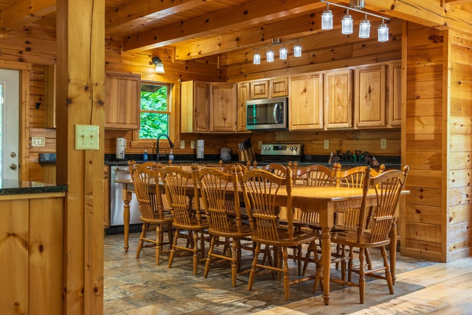 Full Kitchen, from near TV - Grand Valley Lodge