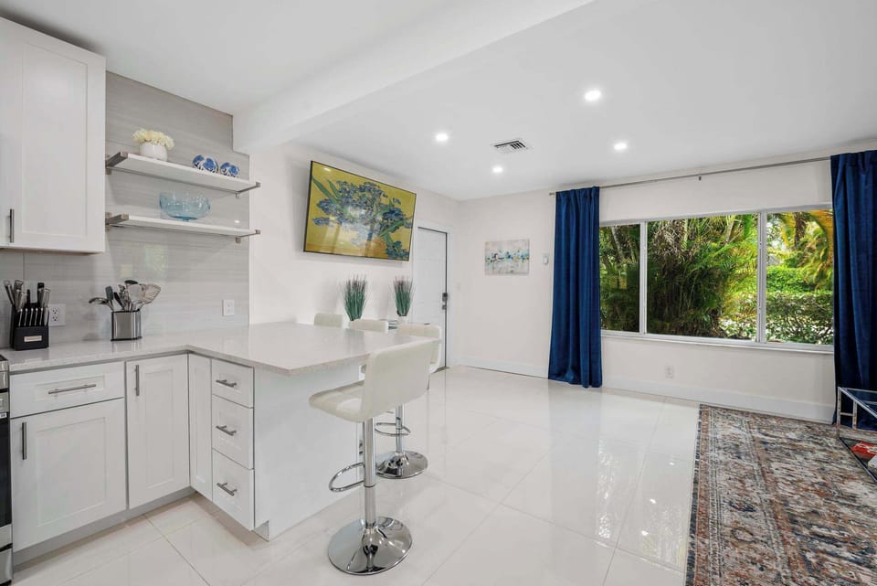 Living Room / Kitchen