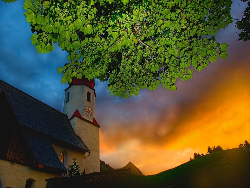 Region [summer] (>5 km)