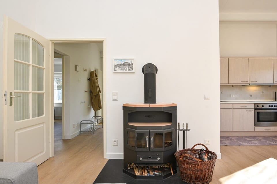 Entrance / Reception