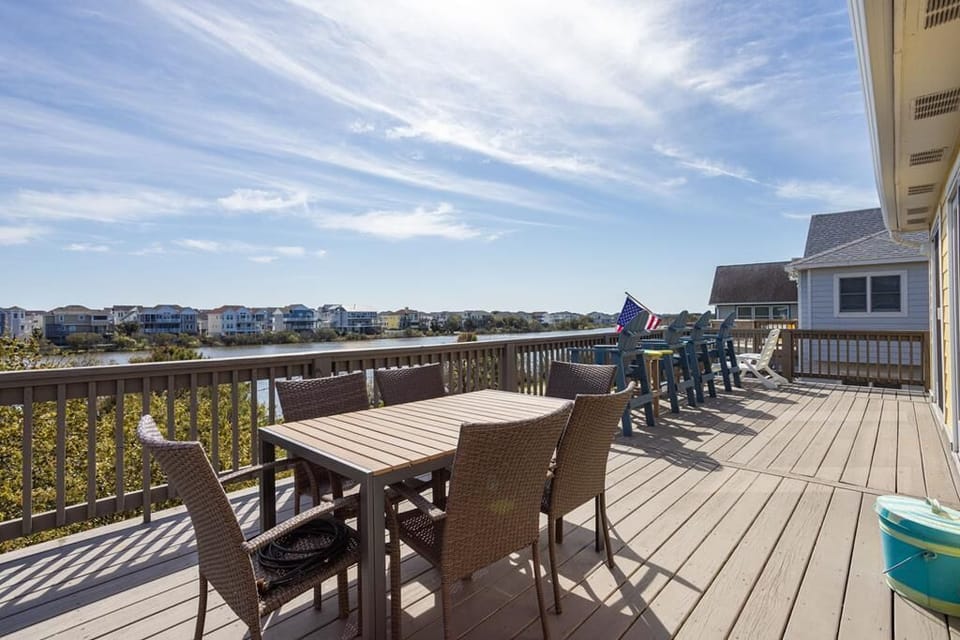 37-752 Lakeview - Deck-6