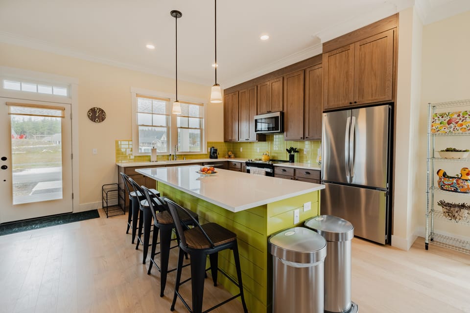 Fully equipped kitchen making meal prep a breeze