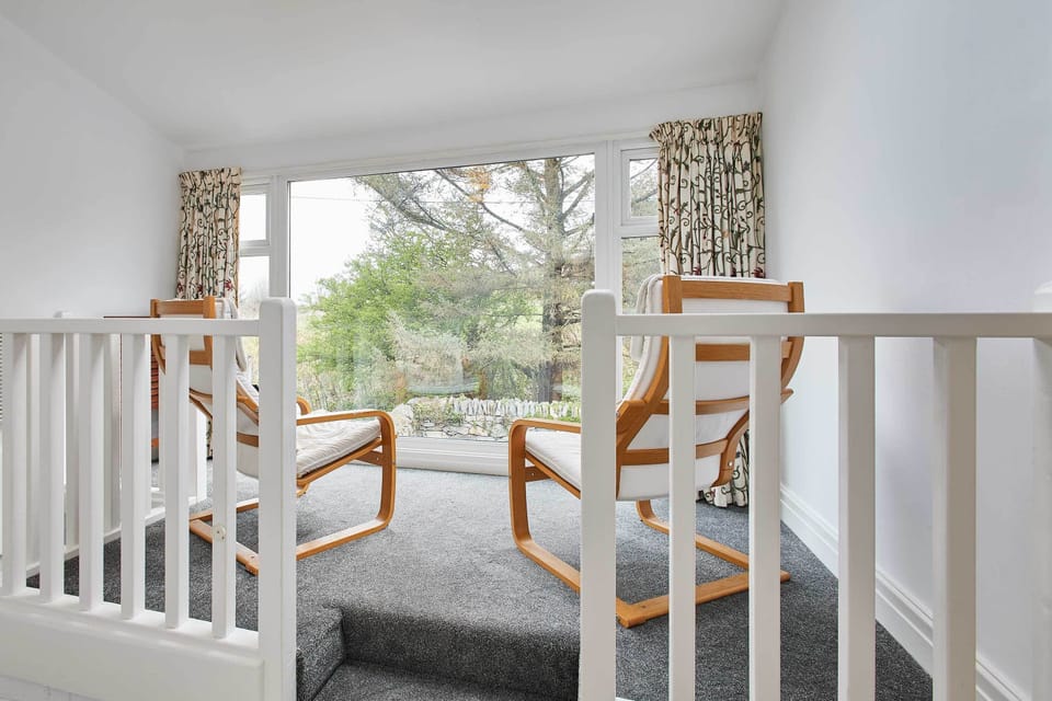 Trefor Cottage, Trefor - Host & Stay