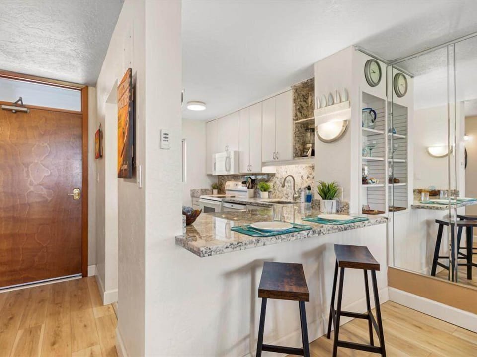 Breakfast Bar is Ideal for Meal Time Buffets