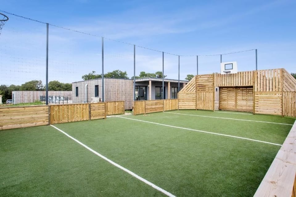 Sport court