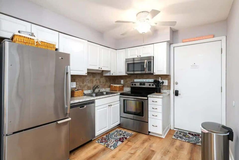 Kitchen and Entry