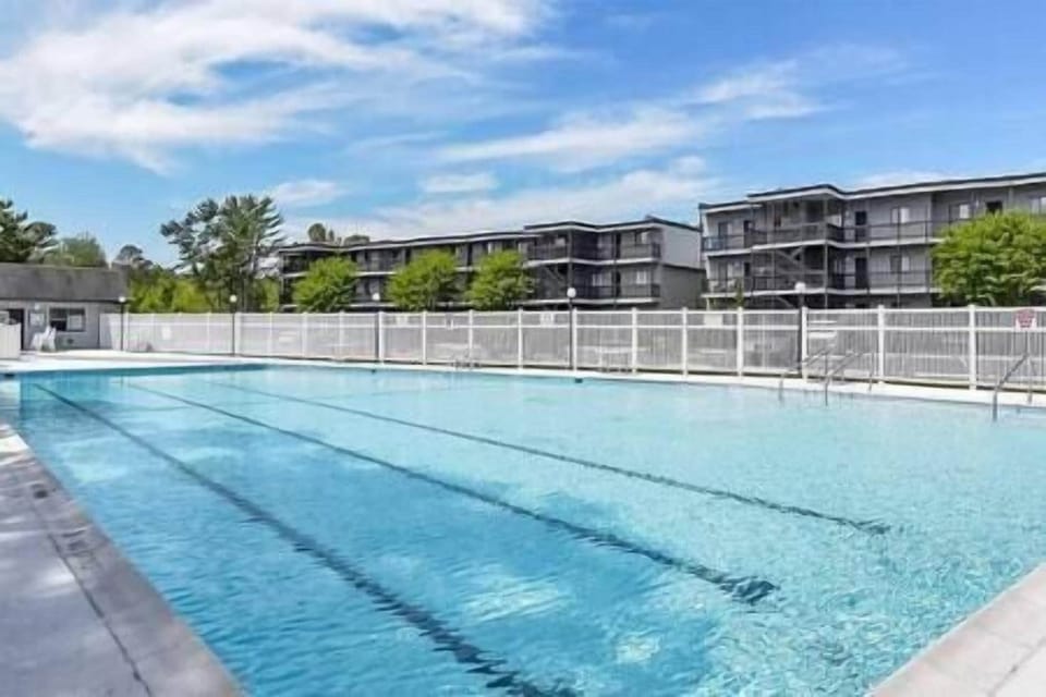 Bella Sera OCMD - swimming pool