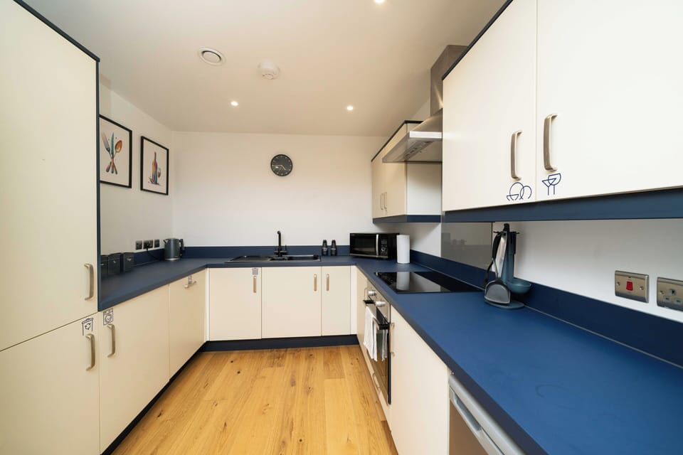 Kitchen Area (1)