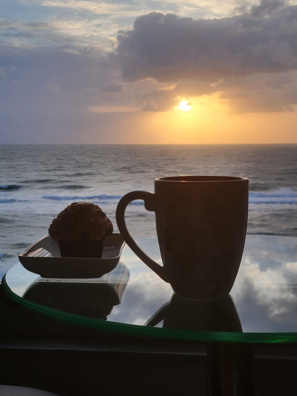 SUNRISE FROM YOUR '"TABLE FOR 2" 