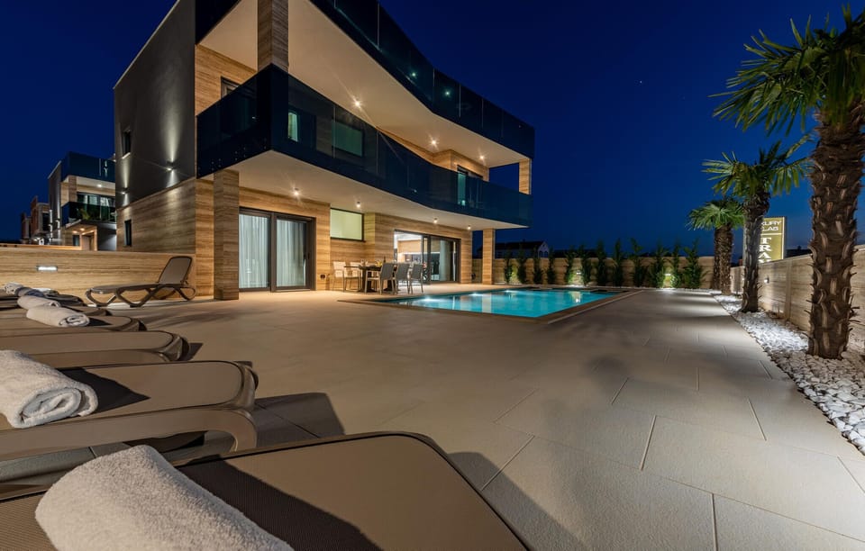 pool