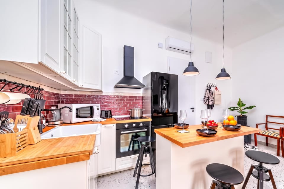 Kitchen and dining area