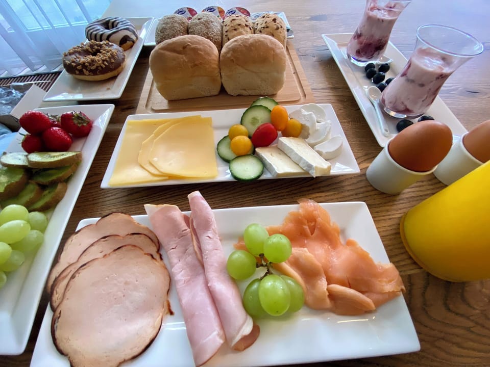Breakfast meal