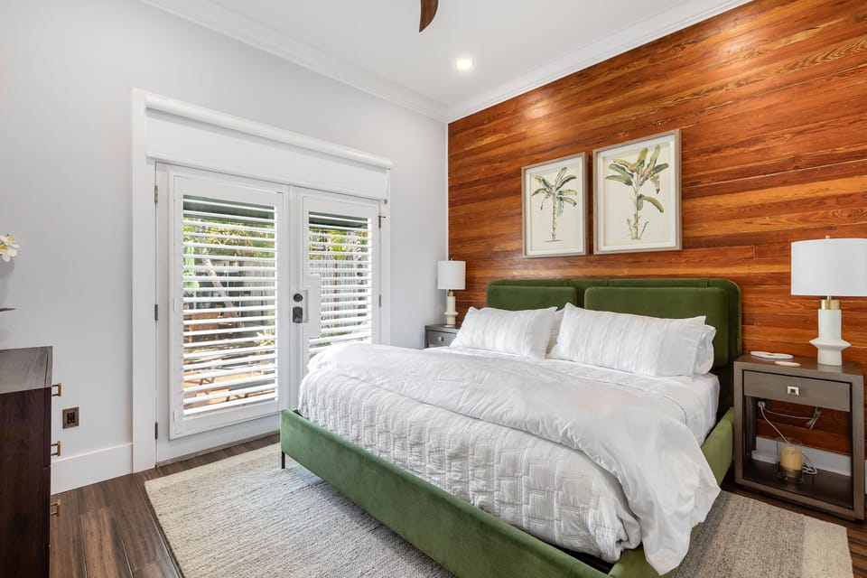 Bedroom and door to pool