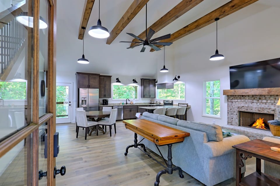 Stunning New Construction with plenty of Natural Light