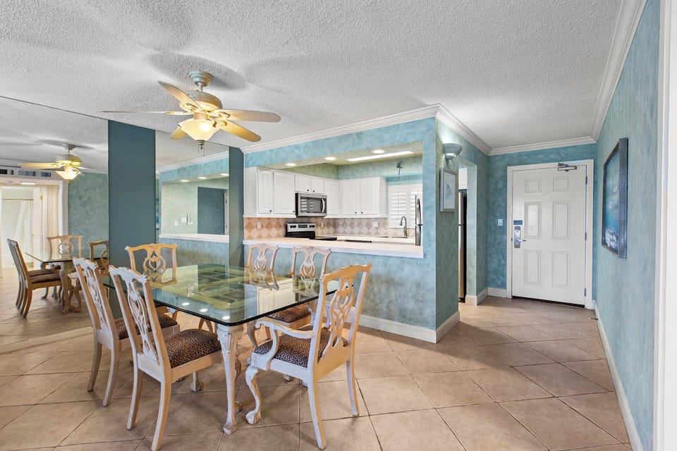 304HUNT Dining Room