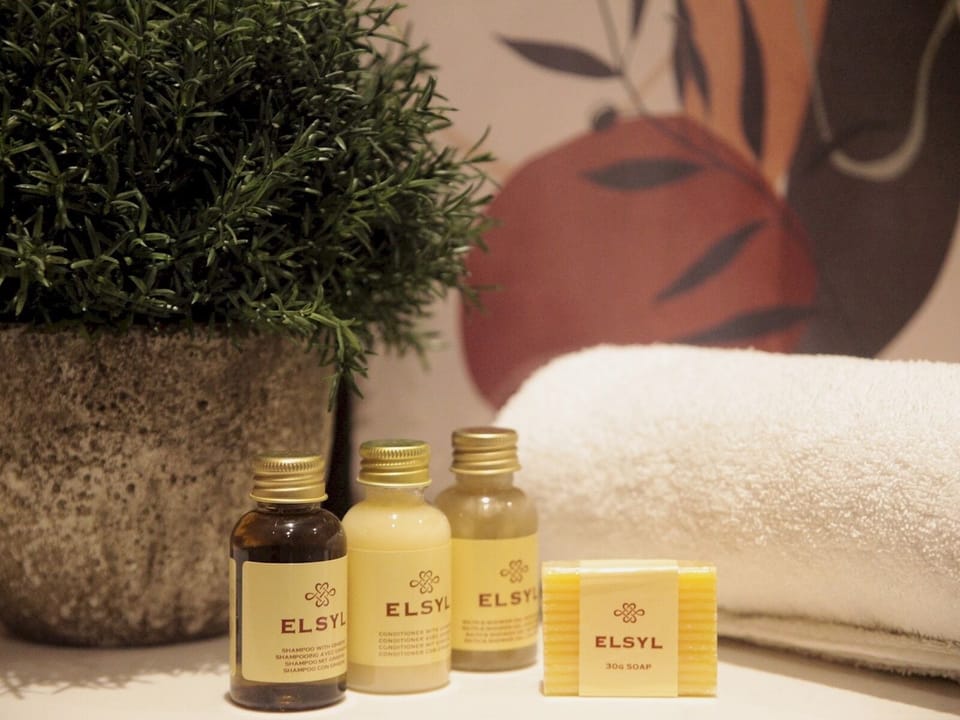 Bathroom amenities