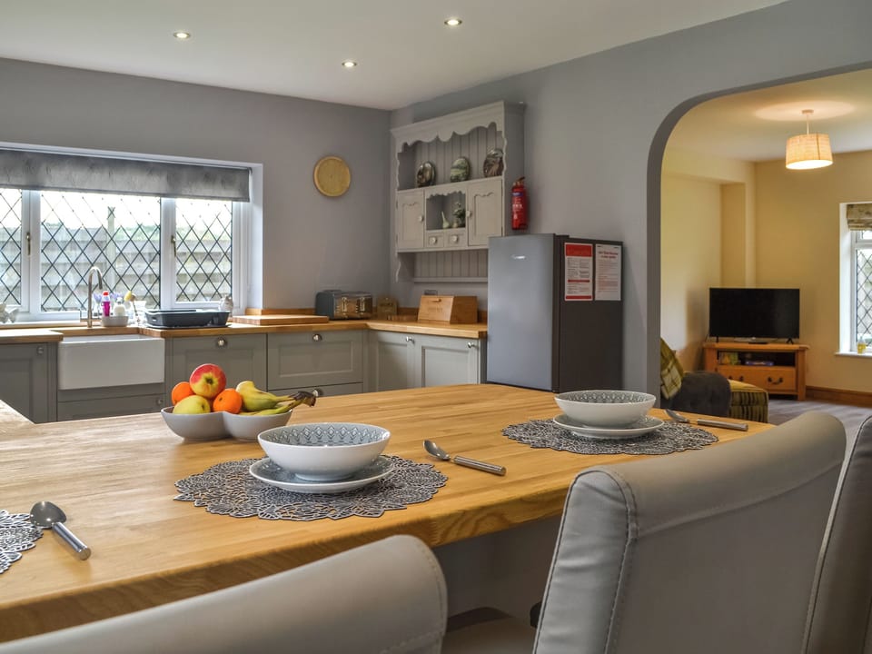 Kitchen | Heatherdene - Fern Cottage - Heatherdene Cottages, Wilberfoss, near York