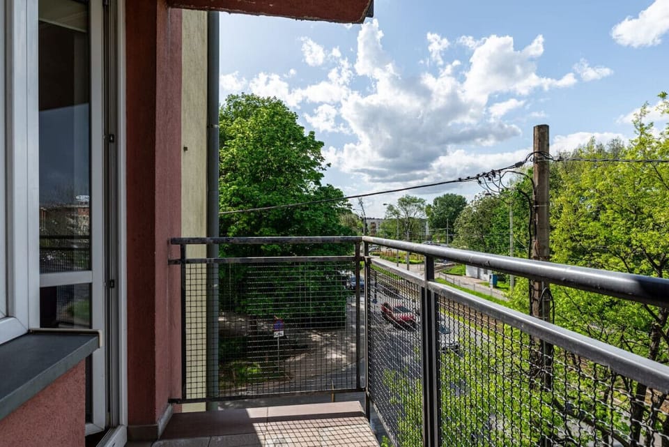 Private Balcony | Book Now with RENTUJEMY