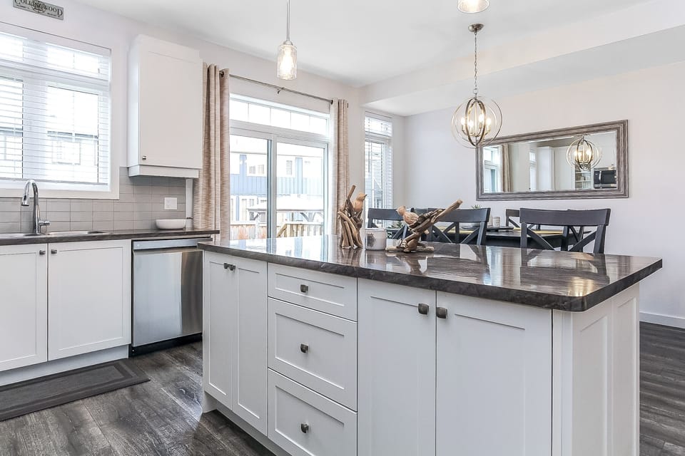 well appointed kitchen. Enough space to sit 3 at the island.