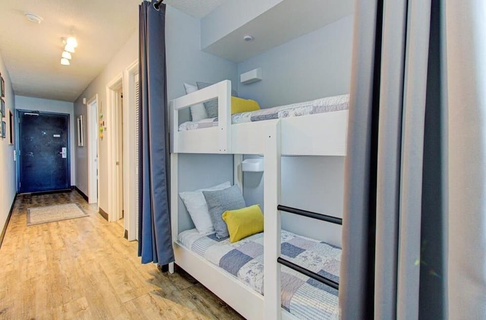 Atlantic Towers 510-large-019-043-Hall Bunks-1500x986-72dpi