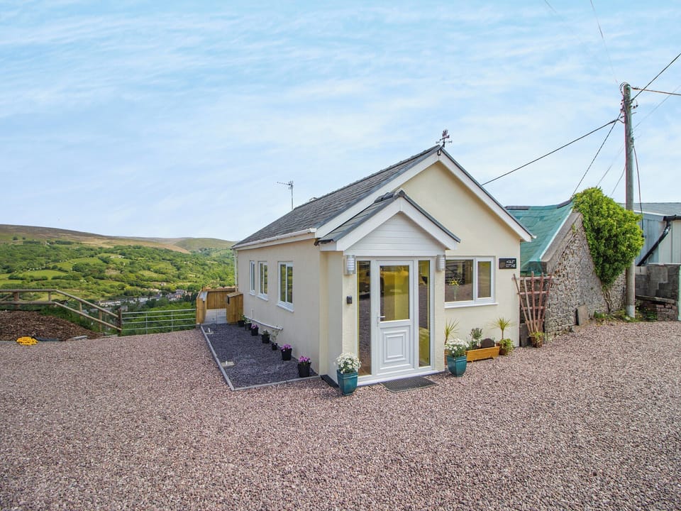 Exterior | Hoglet Cottage, Ammanford