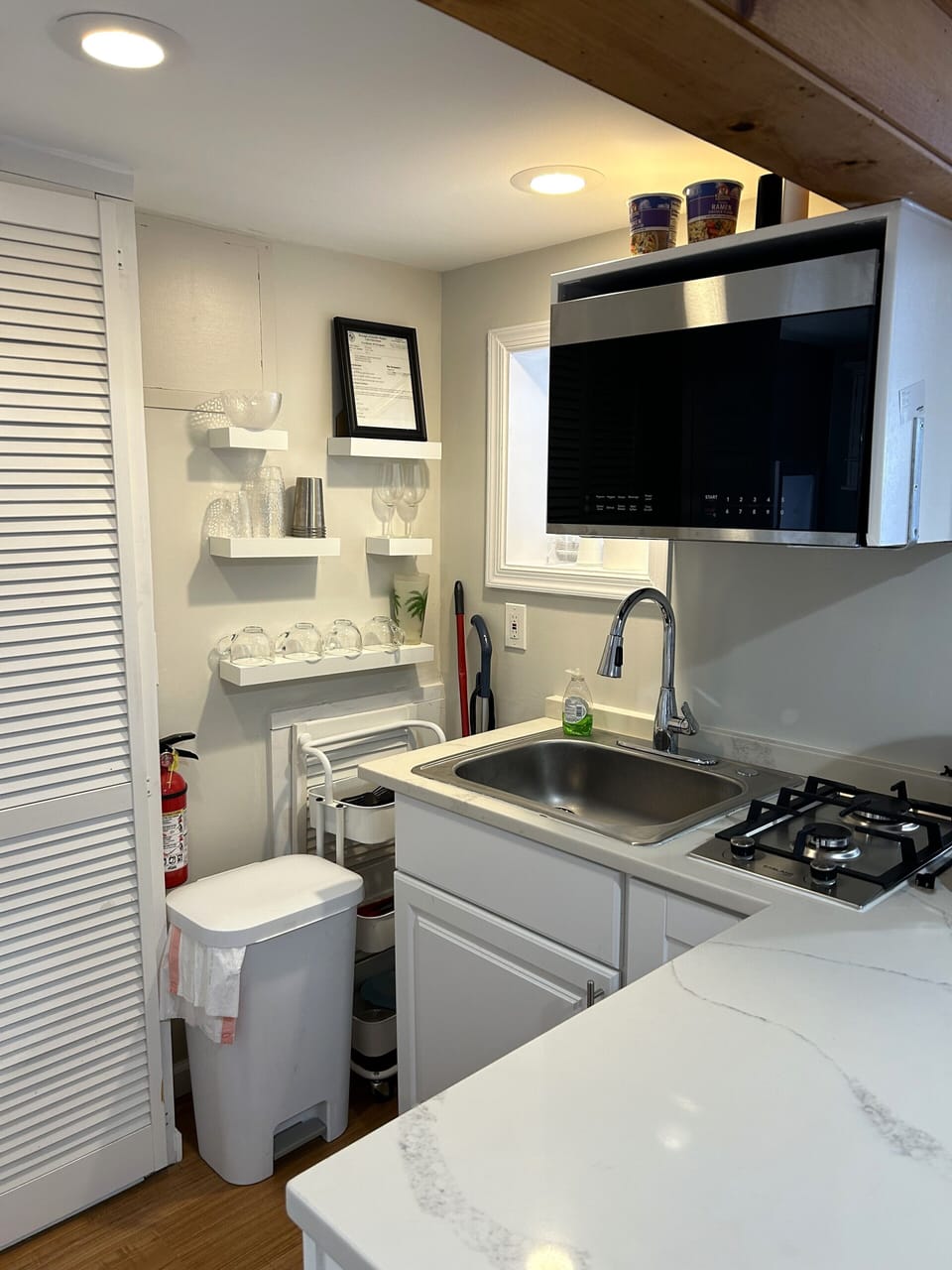 Kitchen fully equip