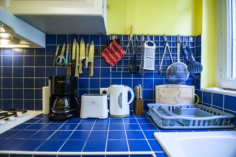 Fully-equipped kitchen
