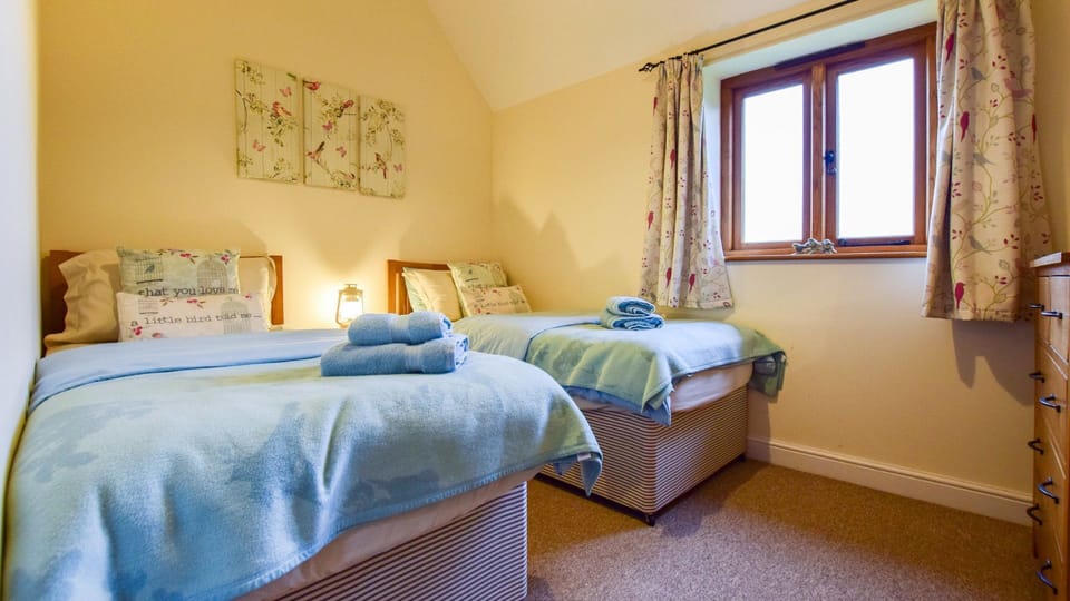 Bedroom Two, Inglenook Barns (Combine Shed), Bolthole Retreats