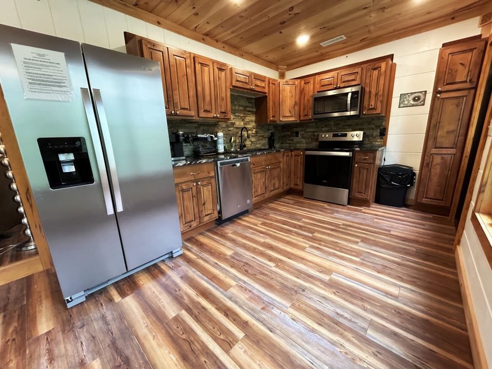 Full Kitchen