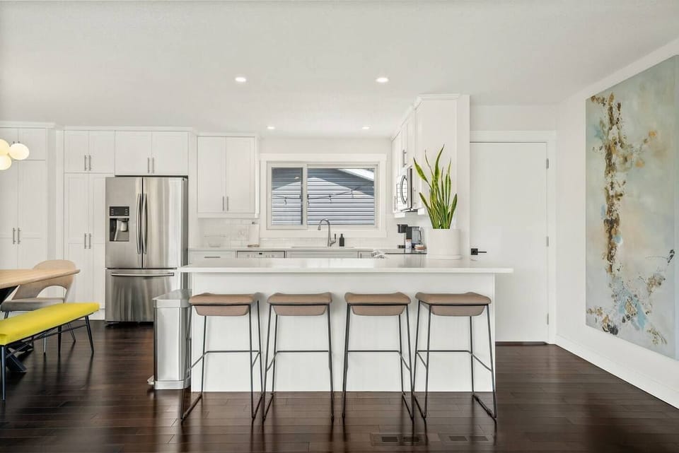 A bright cooking space and seating area!