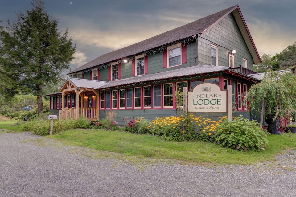 Family reunions, wedding parties, girls/boys trip, wellnes or corporate retreat.