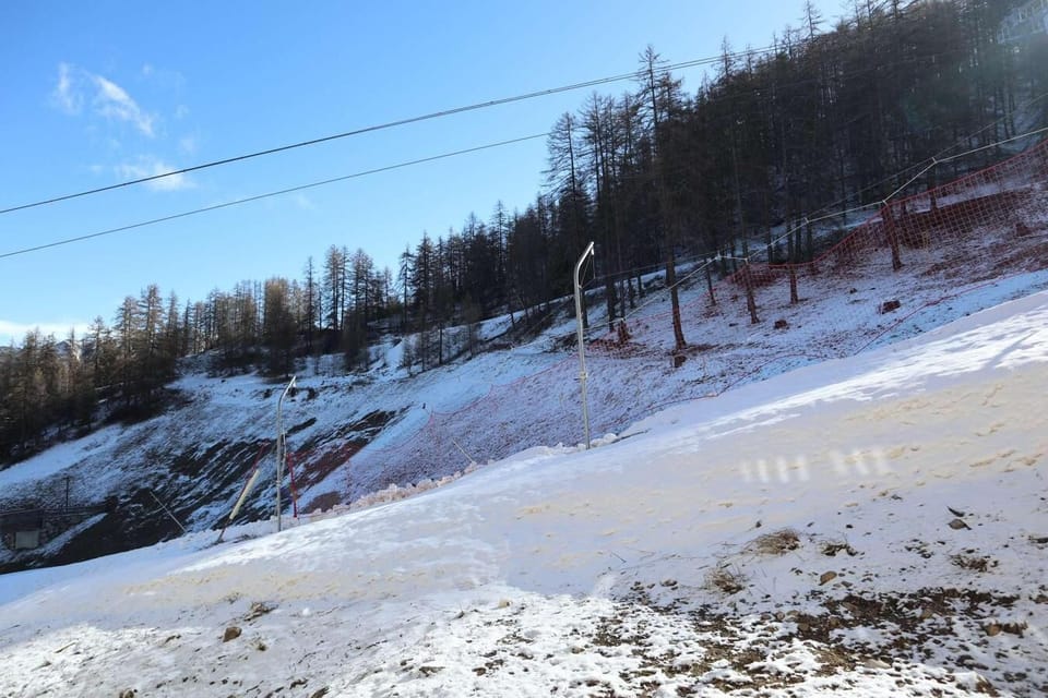 Snow and ski sports