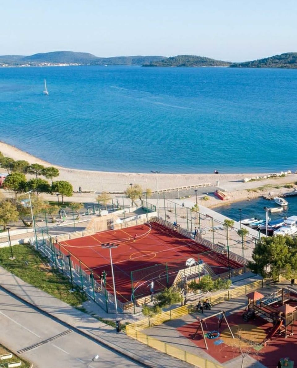 Sport court