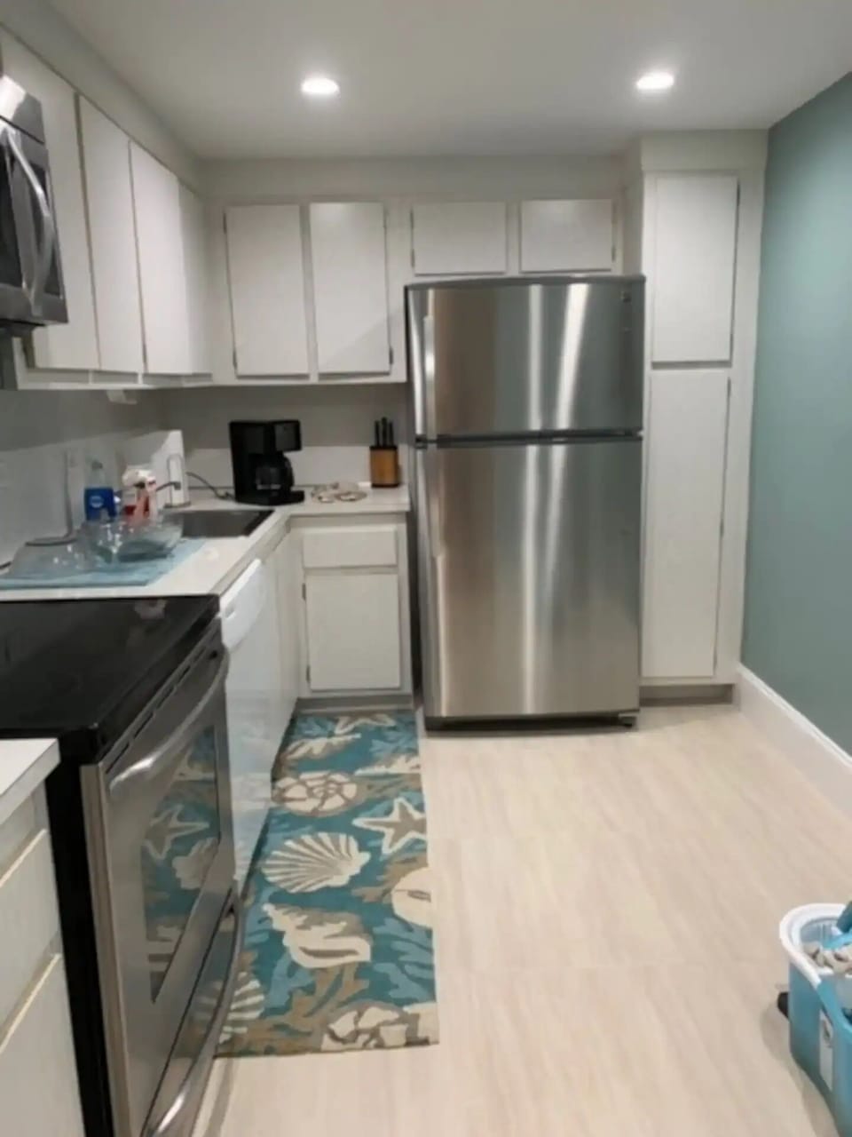 Full updated kitchen if spending evening in