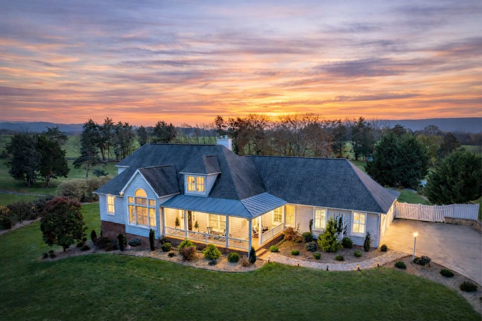Perfect getaway amidst the Blue Ridge Mountains and Shenandoah Valley.