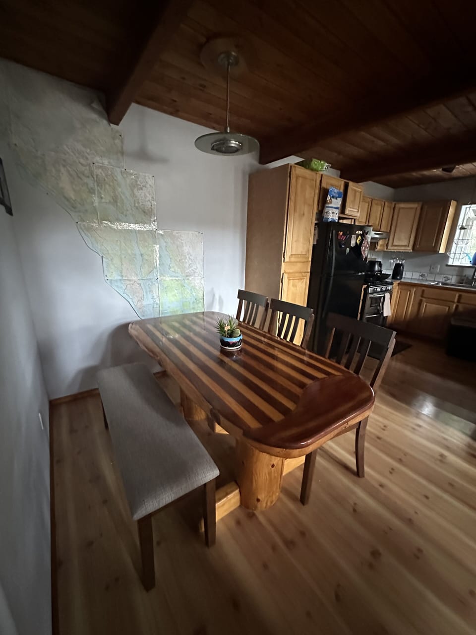 Dining table seats 7 