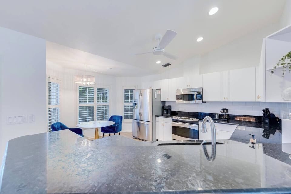 Kitchen (2)