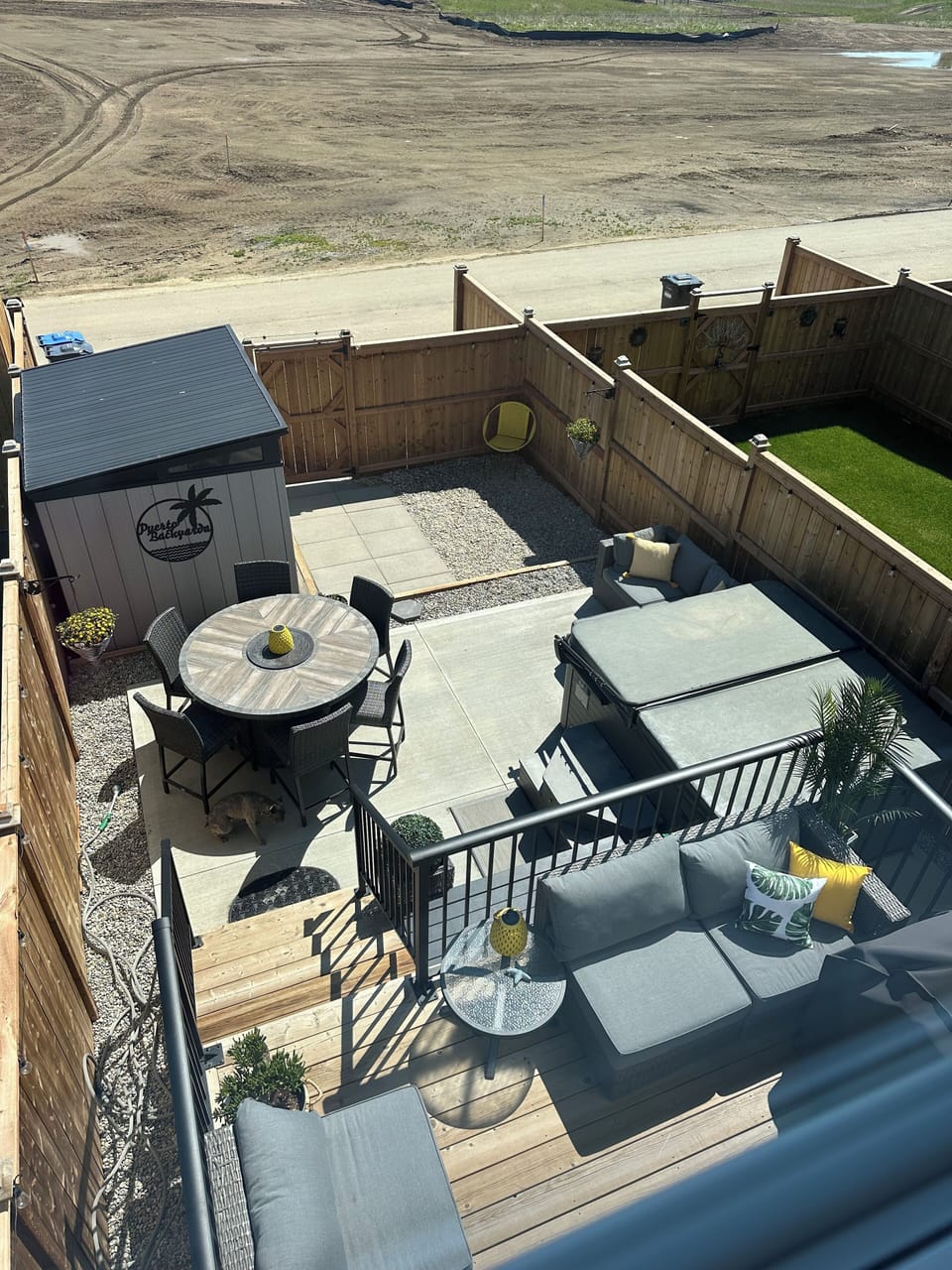 Outdoor dining