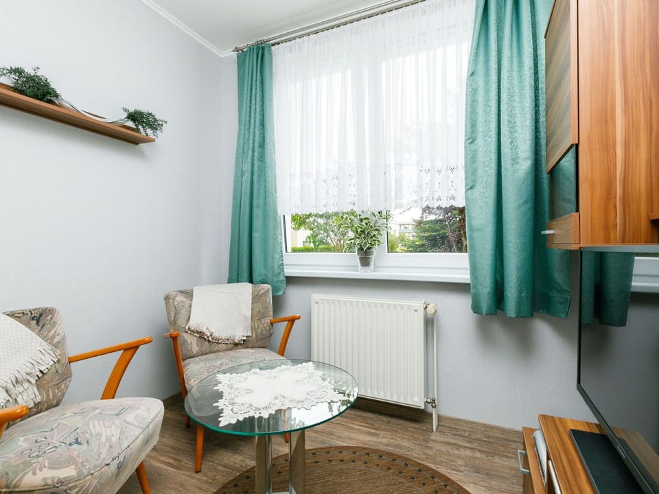 Property, Furniture, Plant, Table, Green, Azure, Window, Interior Design, Houseplant, Textile