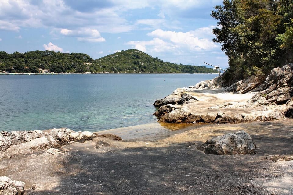 Nearby beaches