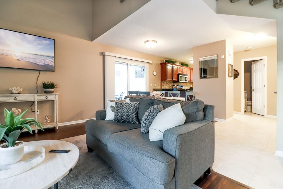 Living Room (4)