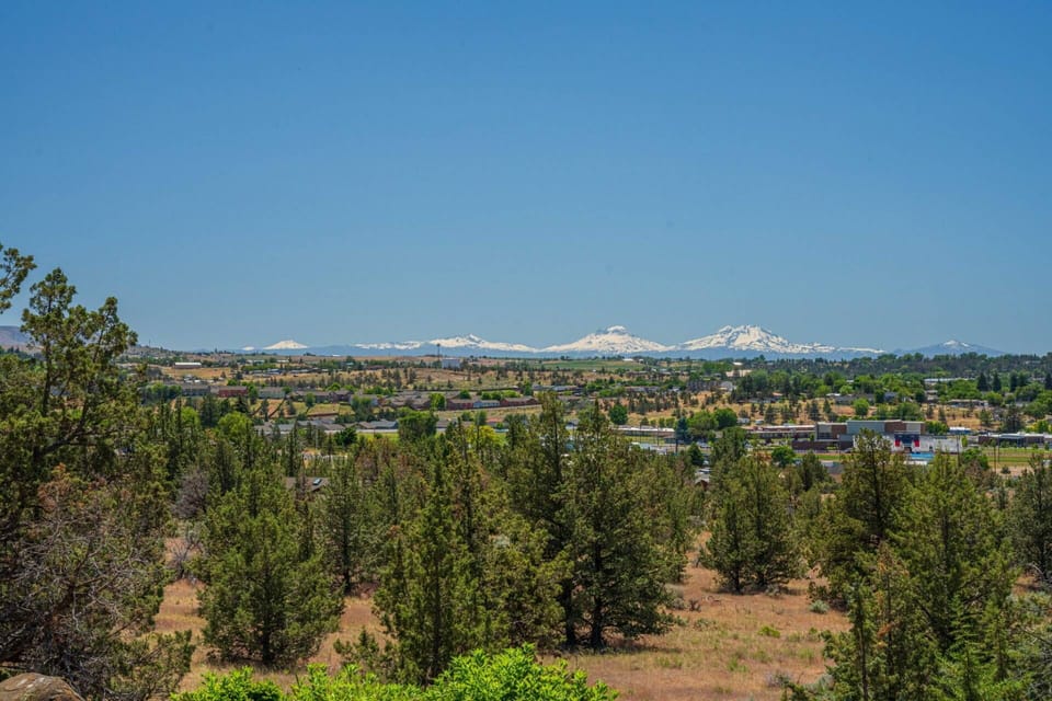 Madras is a lovely community in Central Oregon. It is just North of Bend and close to many natural beauties.