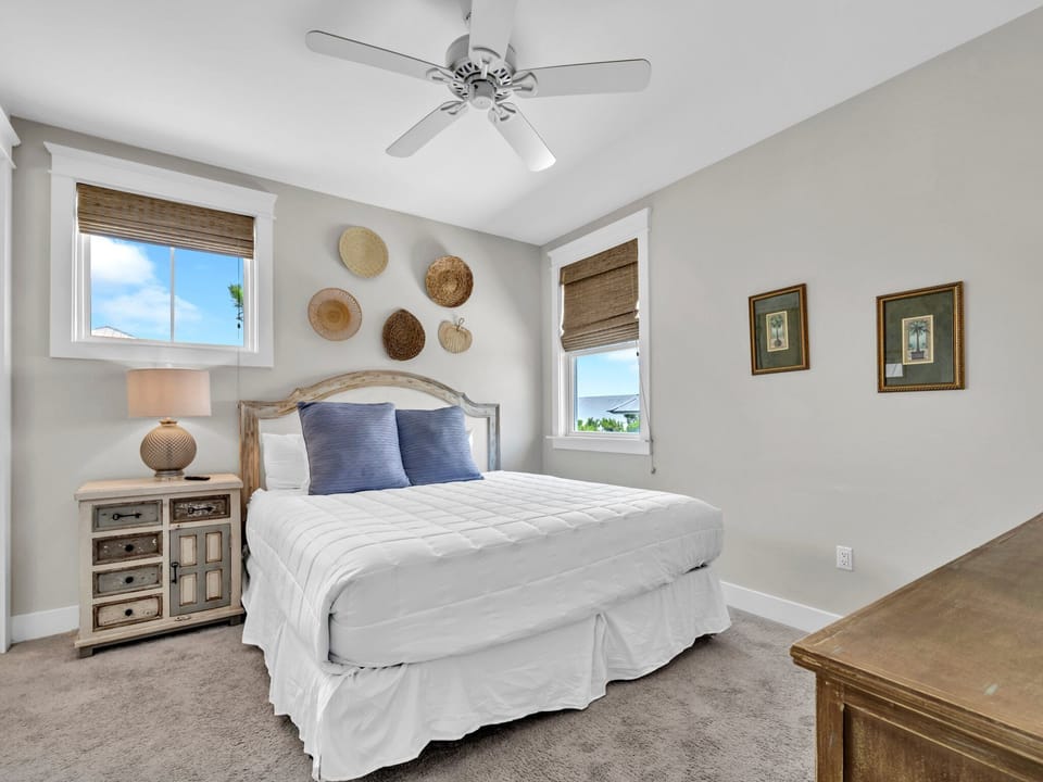 Guest bedroom